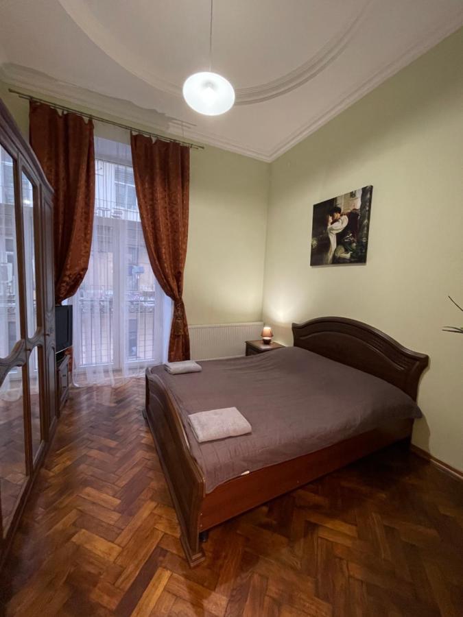 3 Rooms Apartments In The City Centr Lviv Eksteriør bilde