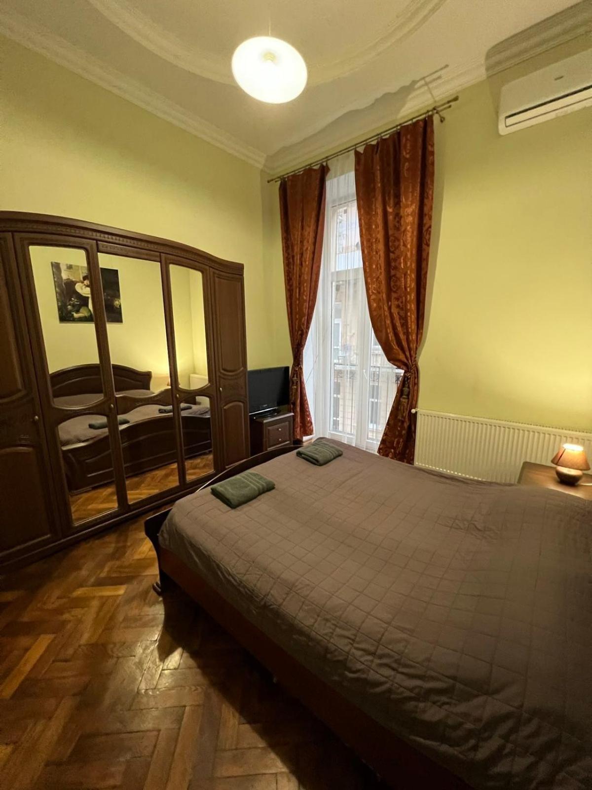 3 Rooms Apartments In The City Centr Lviv Eksteriør bilde