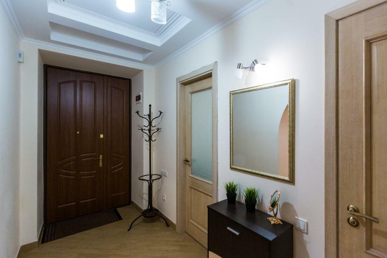 3 Rooms Apartments In The City Centr Lviv Eksteriør bilde