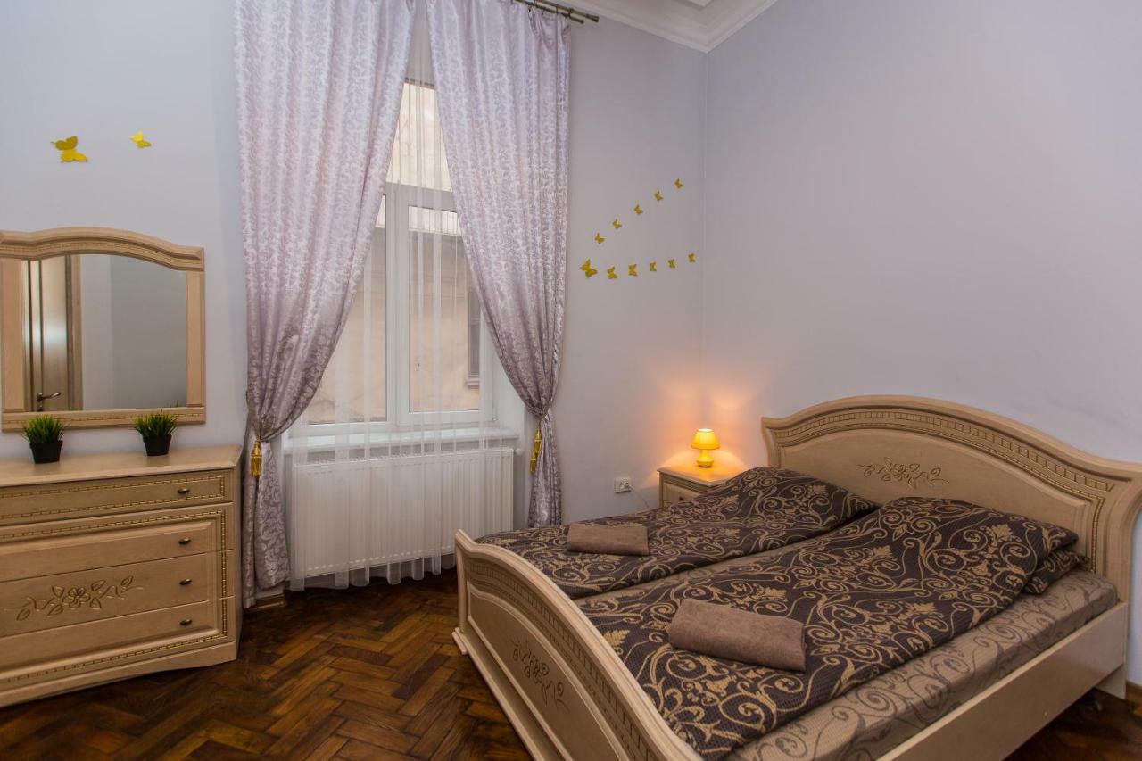 3 Rooms Apartments In The City Centr Lviv Eksteriør bilde