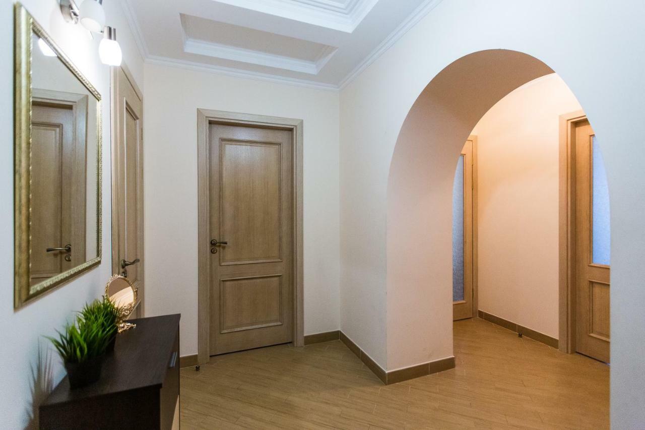 3 Rooms Apartments In The City Centr Lviv Eksteriør bilde