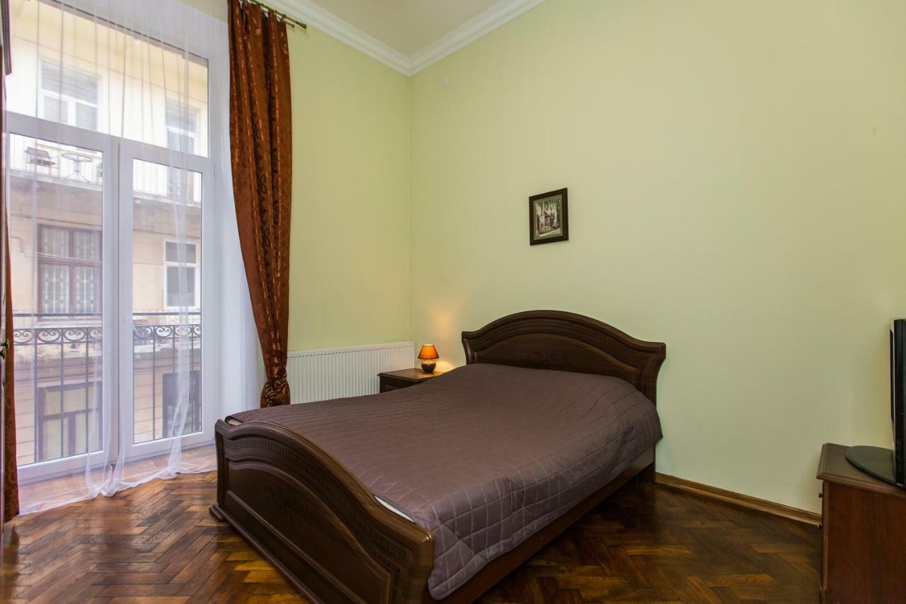 3 Rooms Apartments In The City Centr Lviv Eksteriør bilde