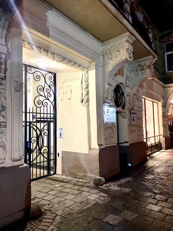 3 Rooms Apartments In The City Centr Lviv Eksteriør bilde